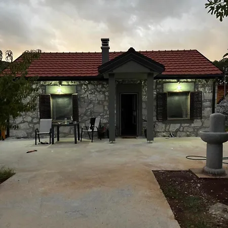 Minja Stone House By The * Podgorica