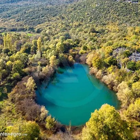 Minja Stone House By The Holiday home *