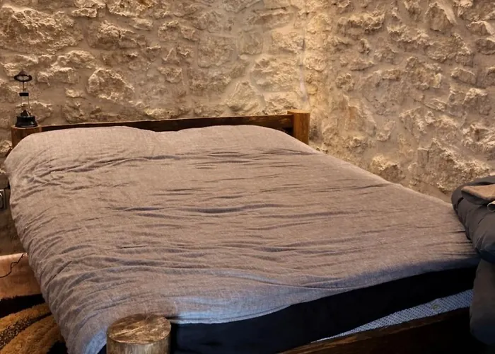 Minja Stone House By The Casa vacanze Podgorica