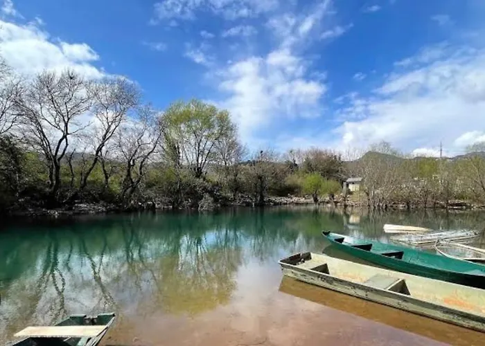 Minja Stone House By The Casa vacanze Podgorica